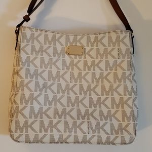 MK purse